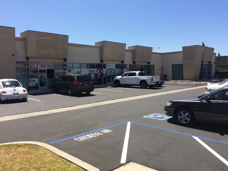 1305-1307 Broadway, El Cajon, CA for lease - Building Photo - Image 3 of 8