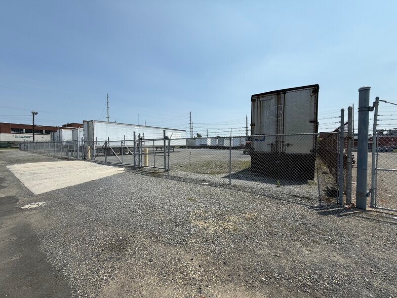 965 Fairview Street, Camden, NJ à louer - Photo du bâtiment - Image 3 de 10