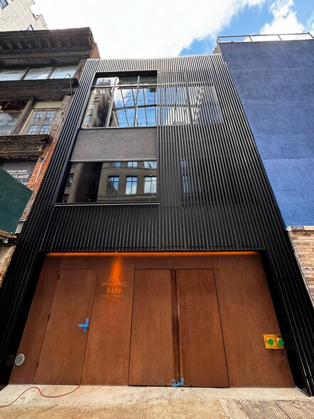 21 W 35th St, New York, NY for sale - Building Photo - Image 2 of 5