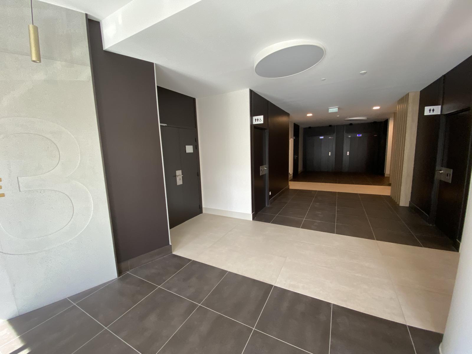 4 Rue Gaston Boyer, Reims à louer Hall d’entrée- Image 1 de 9