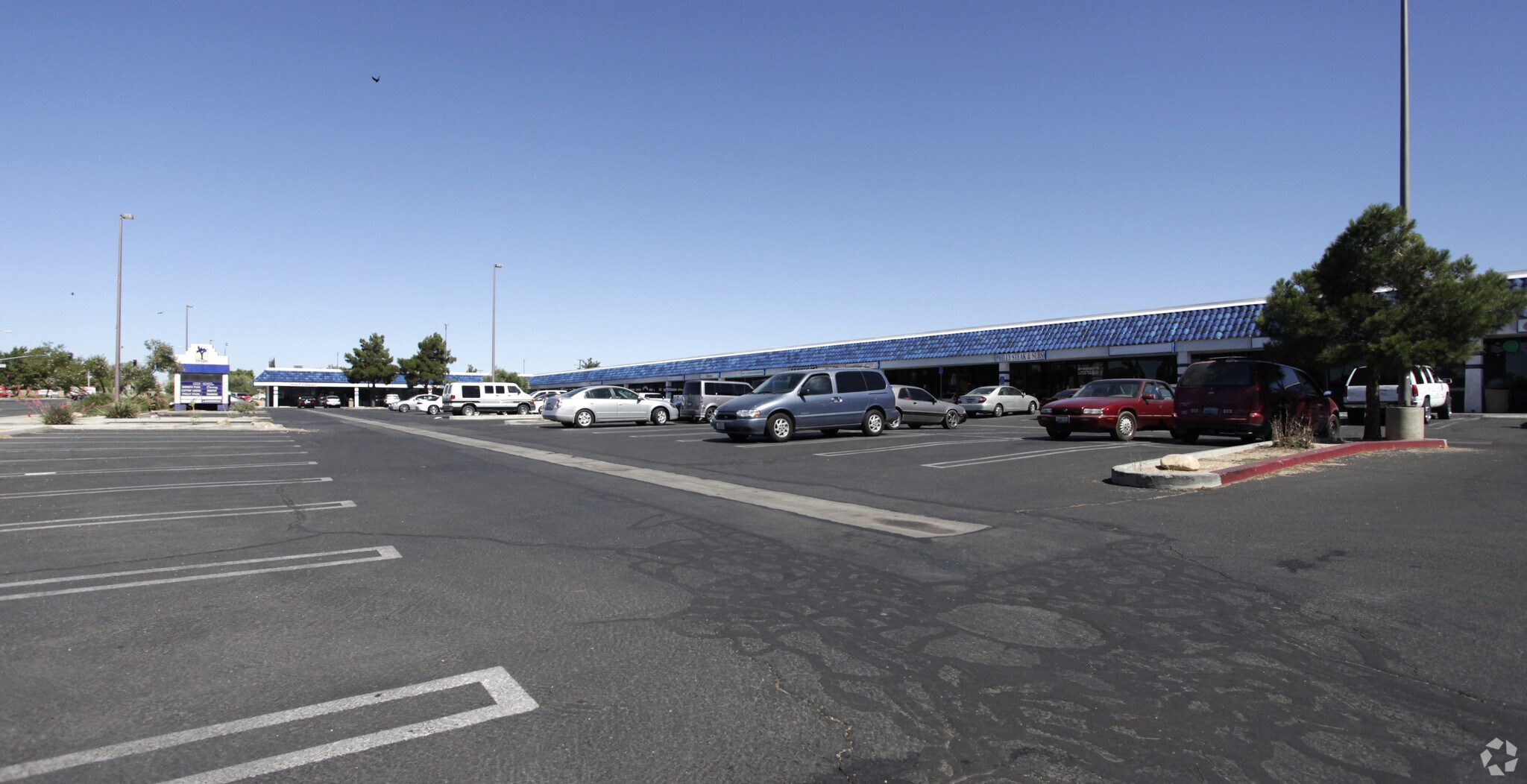 15776 Main St, Hesperia, CA for lease Primary Photo- Image 1 of 5