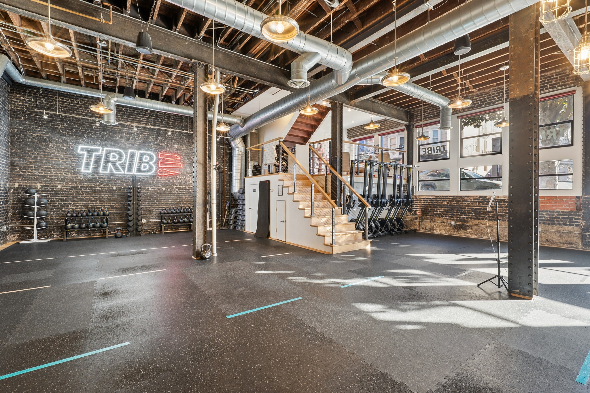 200-222 Columbus Ave, San Francisco, CA for lease Interior Photo- Image 1 of 18