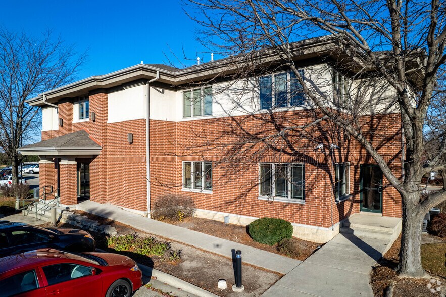 1200 Nygaard St, Stoughton, WI à louer - Photo du bâtiment - Image 2 de 10