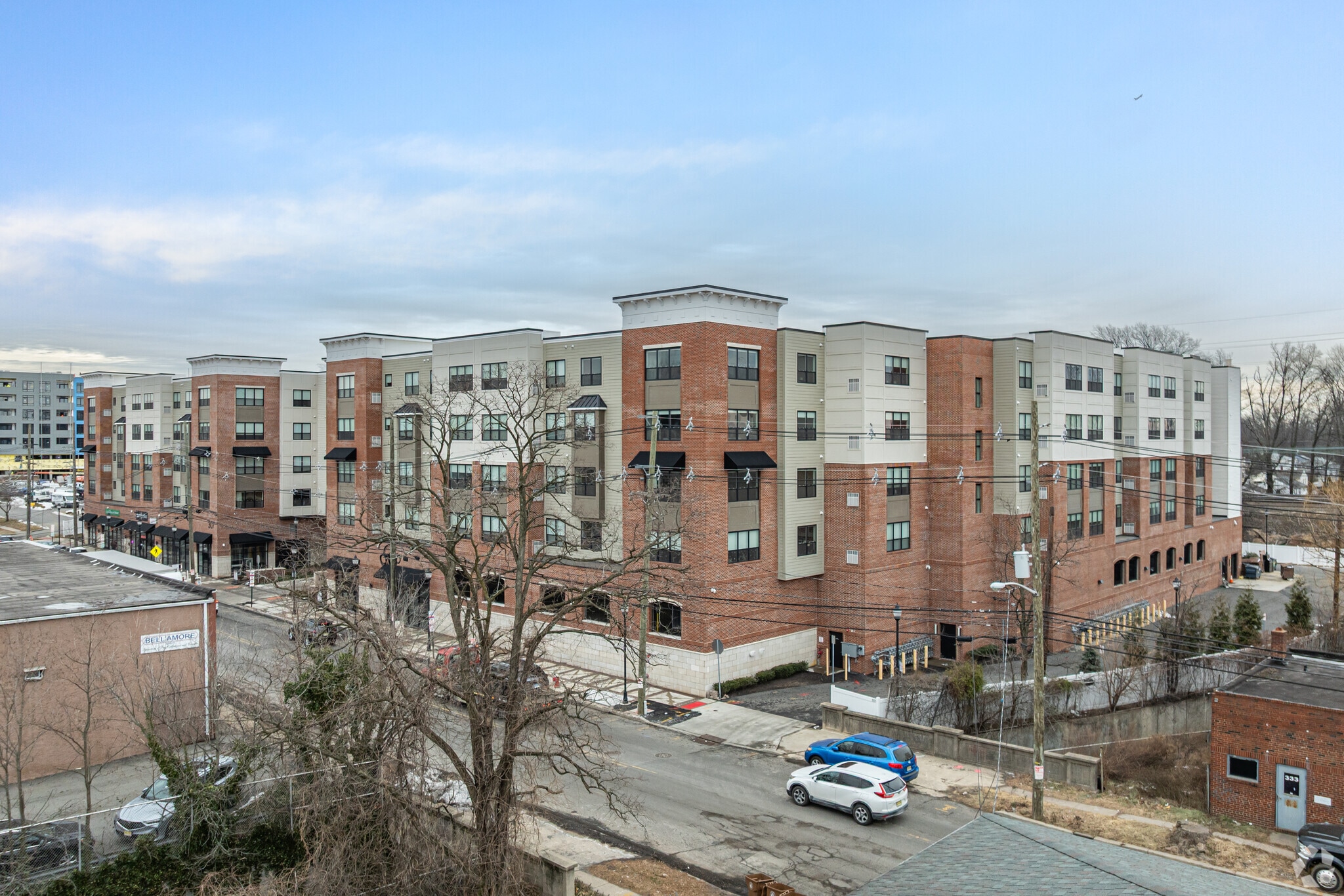 307 W Elizabeth Ave, Linden, NJ for lease Primary Photo- Image 1 of 66