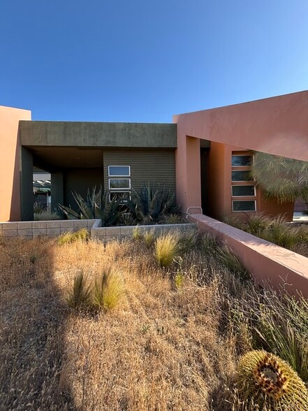 15986 Highland Springs Ave, Banning, CA for sale - Primary Photo - Image 1 of 12