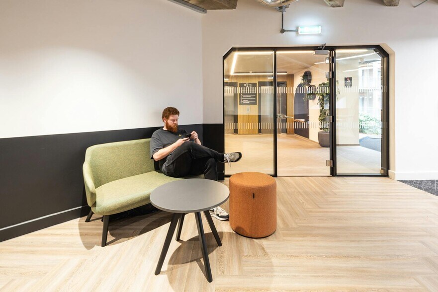 135-137 Redcliff St, Bristol à louer - Photo du bâtiment - Image 2 de 27