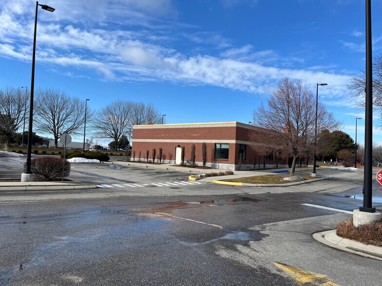 6490 S Federal Way, Boise, ID à vendre - Photo du bâtiment - Image 2 de 7