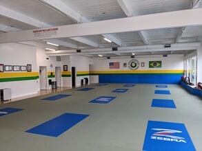 701-713 Arguello St, Redwood City, CA for lease Interior Photo- Image 2 of 2