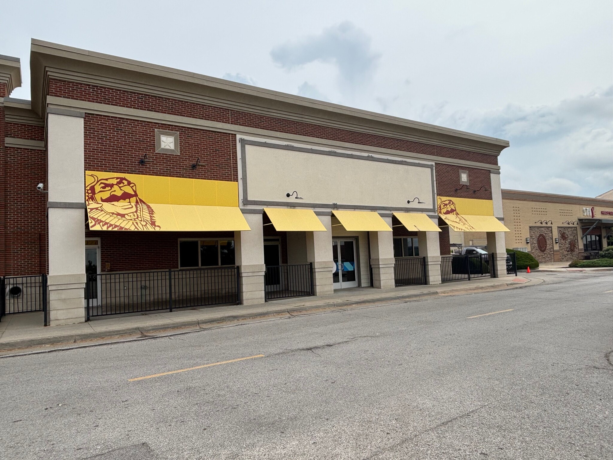 1821 Village West Pky, Kansas City, KS for lease Interior Photo- Image 1 of 1
