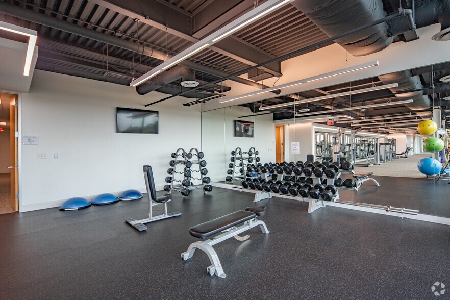 8150 N Central Expy, Dallas, TX for lease - Interior Photo - Image 3 of 54