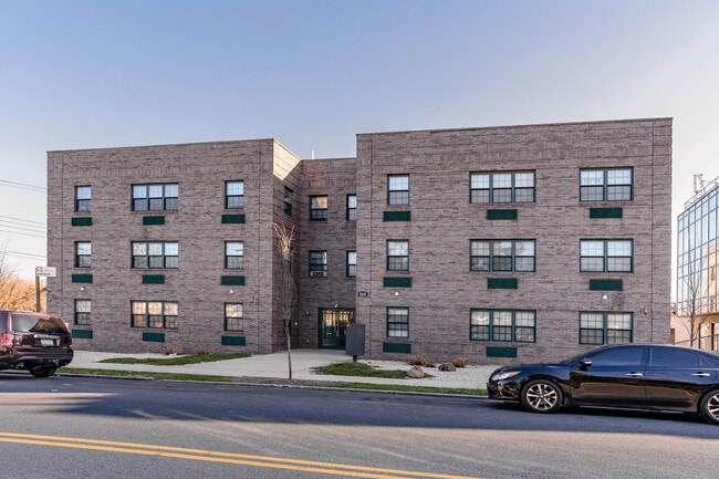 Plus de détails pour 8820 Avenue J, Brooklyn, NY - Multi-résidentiel à vendre