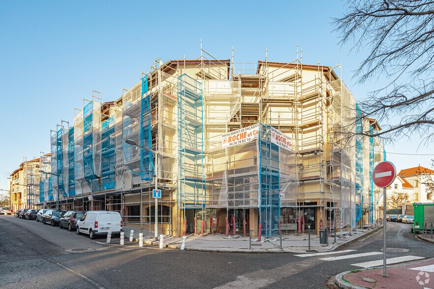 Multifamily in Lyon for sale - Primary Photo - Image 1 of 2