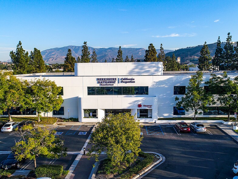 22800 Savi Ranch, Yorba Linda, CA à louer - Photo du bâtiment - Image 2 de 13