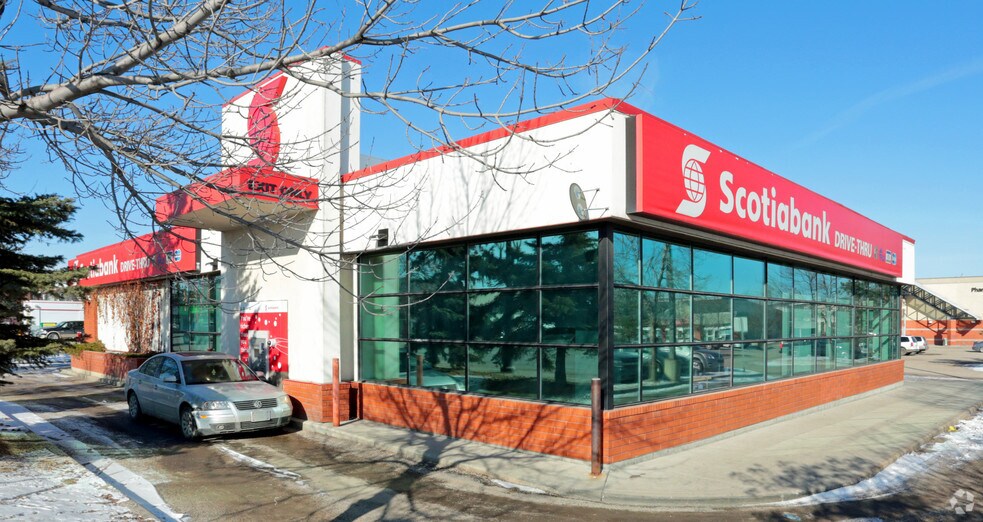 8108 118th Ave NW, Edmonton, AB à louer - Photo du bâtiment - Image 2 de 2