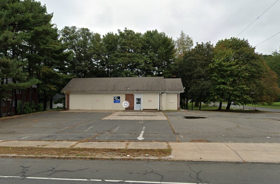 2005 Corbin Ave, New Britain, CT à vendre - Photo principale - Image 1 de 1