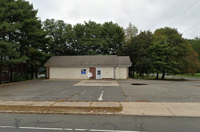 More details for 2005 Corbin Ave, New Britain, CT - Retail for Lease