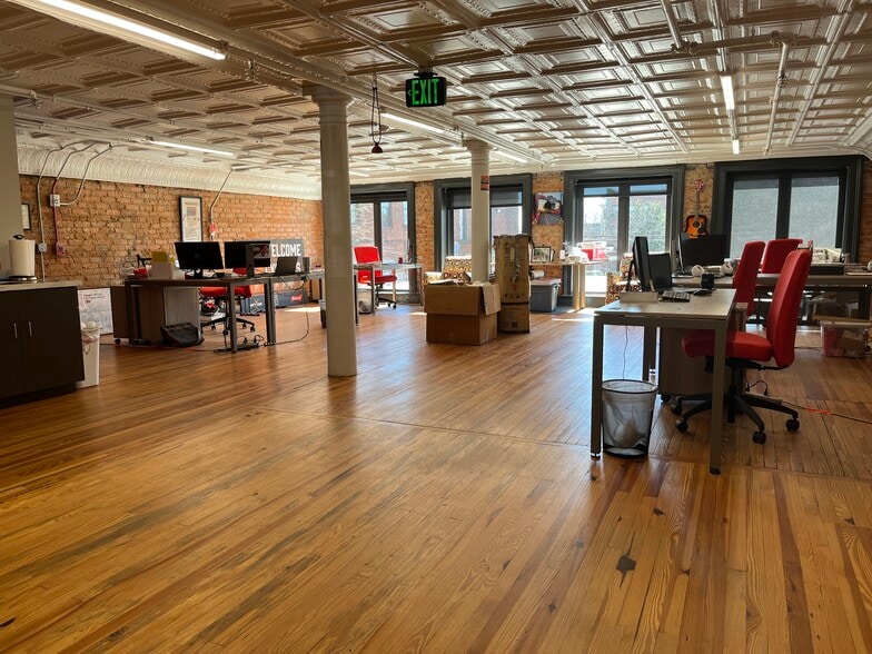 1010 Broad St, Augusta, GA à louer - Photo du bâtiment - Image 2 de 8