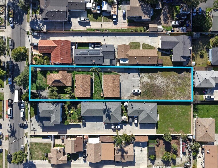 15553 Blaine Ave, Bellflower, CA à vendre - Photo du bâtiment - Image 3 de 7