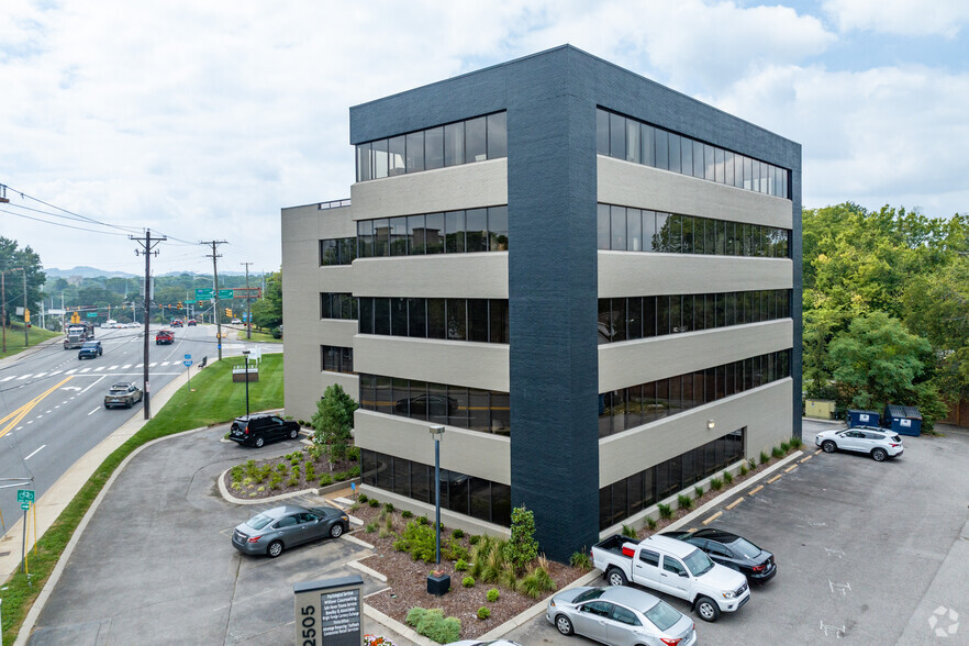 2505 21st Ave S, Nashville, TN for sale - Building Photo - Image 1 of 1