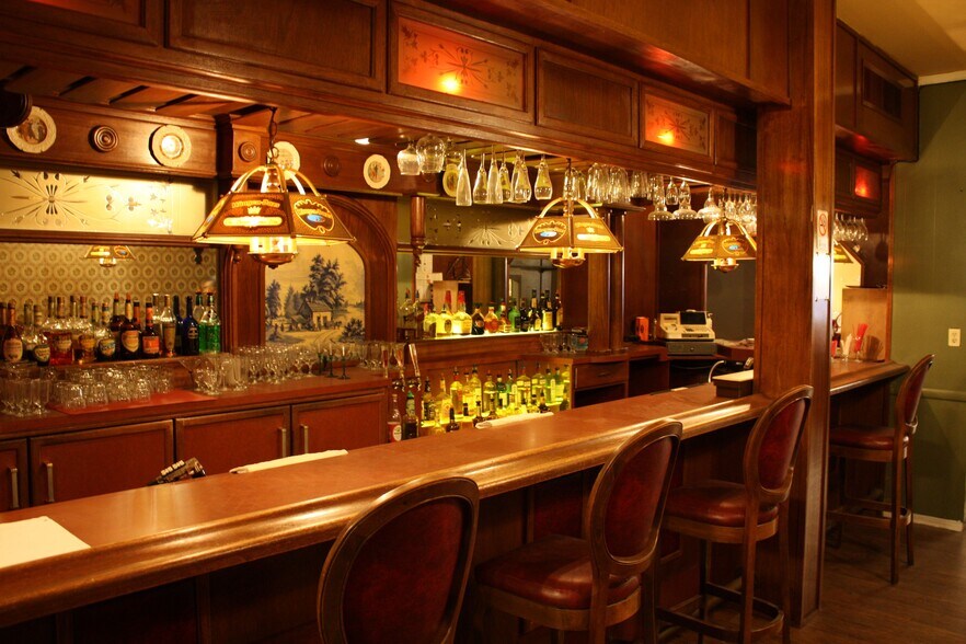 3008 McHenry Ave, Modesto, CA à vendre - Photo intérieure - Image 3 de 6