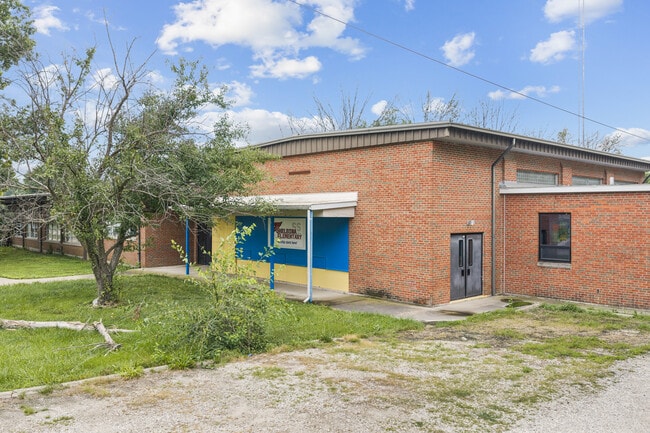 Plus de détails pour 111 W College Ave, Shelbina, MO - Spécialité aux enchères