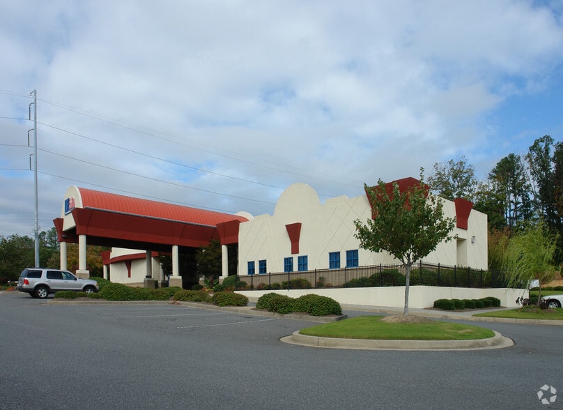4891 Ashford Dunwoody Rd, Dunwoody, GA for sale - Primary Photo - Image 1 of 3