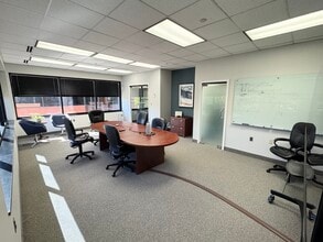 6800 Backlick Rd, Springfield, VA à louer Photo intérieure- Image 2 de 9