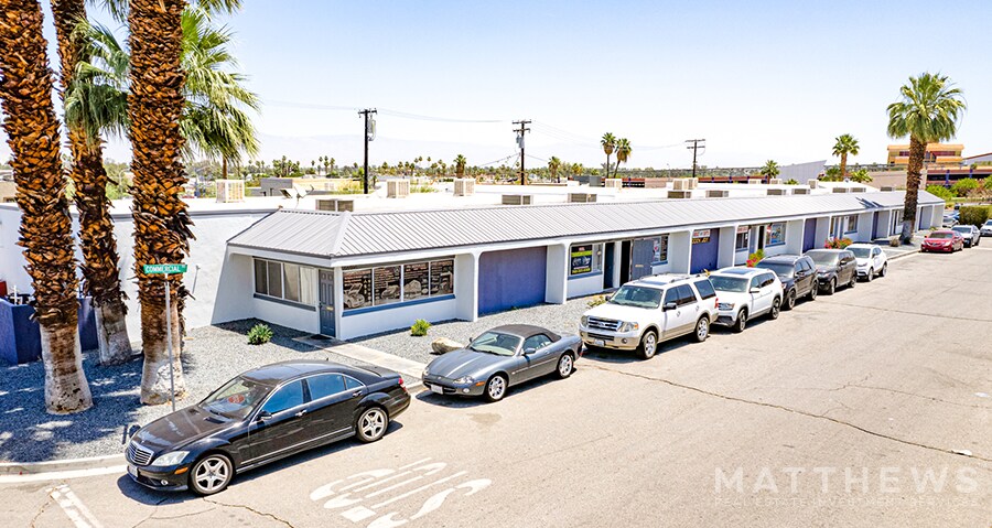 68450 Commercial Rd, Cathedral City, CA à louer - Photo du bâtiment - Image 2 de 15