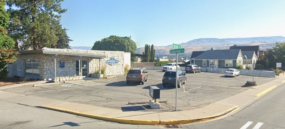 416 9th St, Wenatchee, WA à louer - Photo du bâtiment - Image 2 de 5