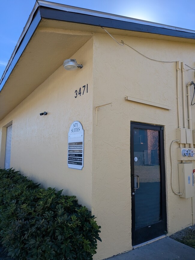 Plus de détails pour 3471 SW Palm City School Ave, Palm City, FL - Bureau à louer
