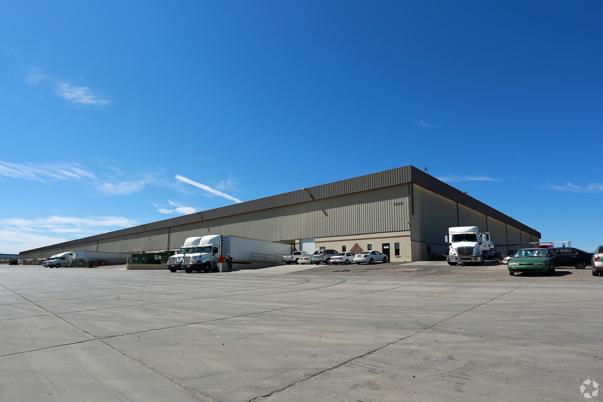 6908 E Century Park Dr, Tucson, AZ for lease Primary Photo- Image 1 of 9