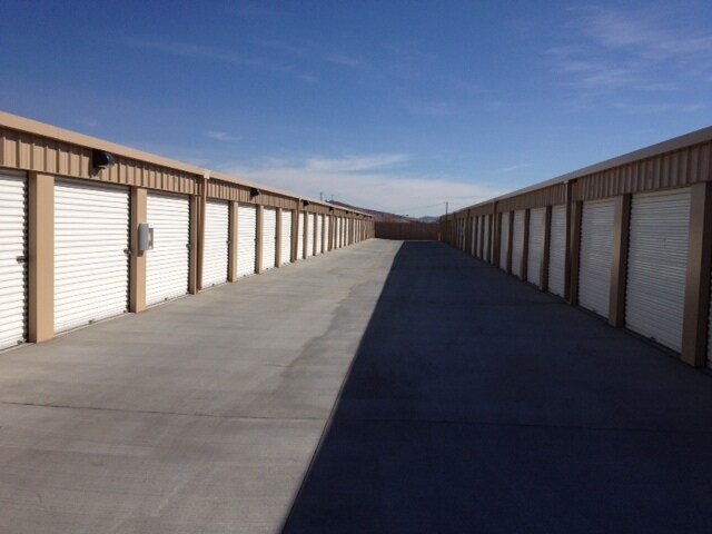 2185 W Main St, Barstow, CA à vendre - Photo du bâtiment - Image 3 de 9