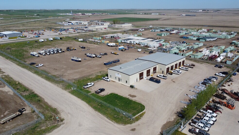 14037 Bennett Loop, Williston, ND à louer - Photo du bâtiment - Image 2 de 7