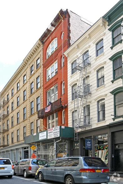 95 Grand St, New York, NY à louer - Photo du bâtiment - Image 2 de 7
