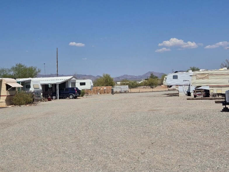 1160 Main St, Quartzsite, AZ à vendre - Photo du bâtiment - Image 1 de 1