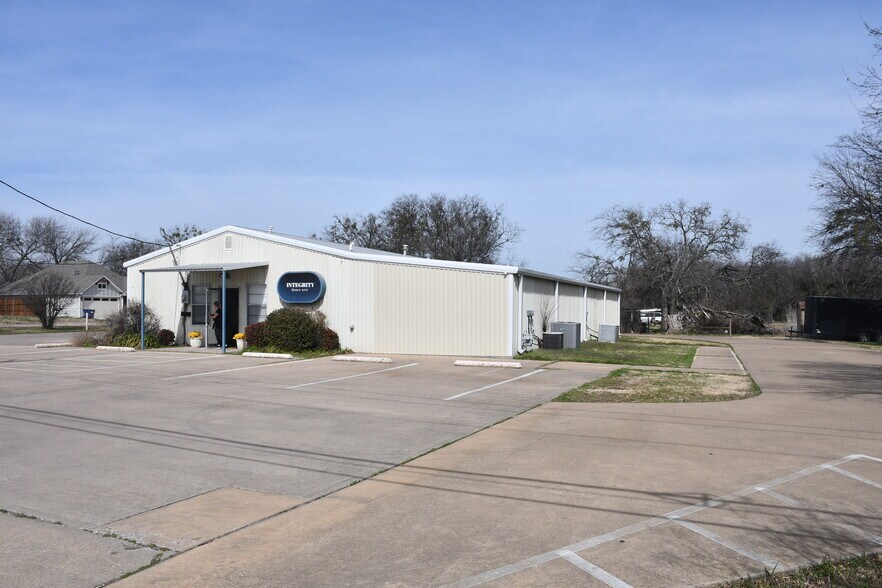 901 Elm St, McKinney, TX à vendre - Photo du bâtiment - Image 3 de 28