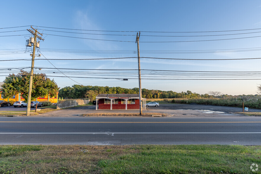 499 New Haven Ave, Milford, CT for sale - Building Photo - Image 3 of 20