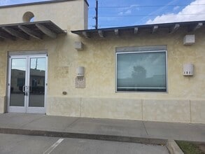 25329 Budde Rd, The Woodlands, TX à louer Photo intérieure- Image 1 de 10