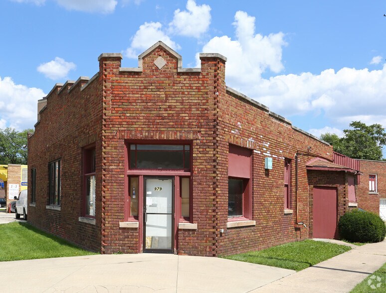 997 Lee St, Des Plaines, IL à vendre - Photo principale - Image 1 de 3