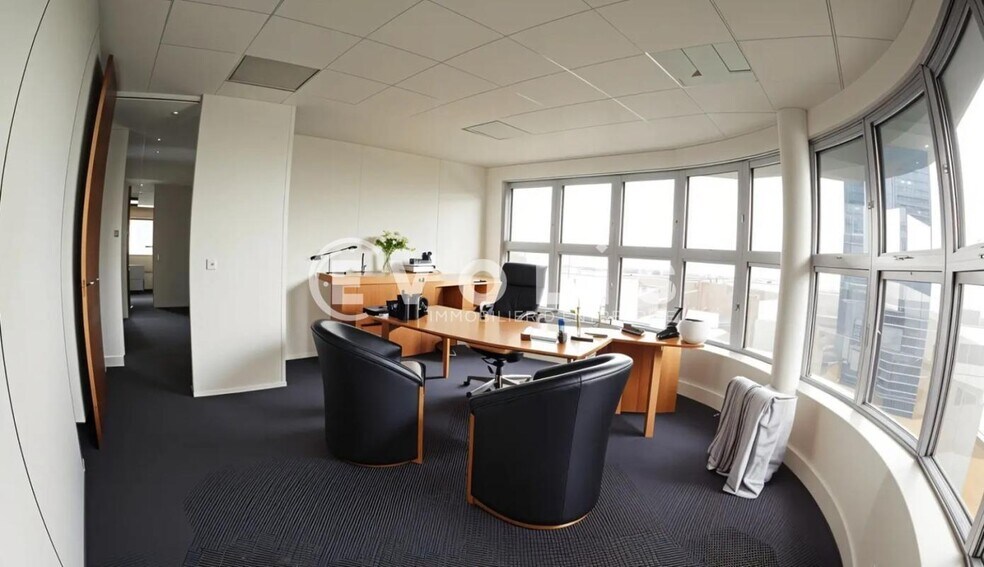 Bureau dans Villiers Sur Marne à louer - Photo du bâtiment - Image 2 de 29