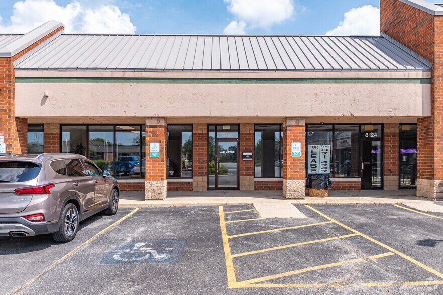 8100-8134 W 143rd St, Orland Park, IL à louer - Photo du bâtiment - Image 3 de 4