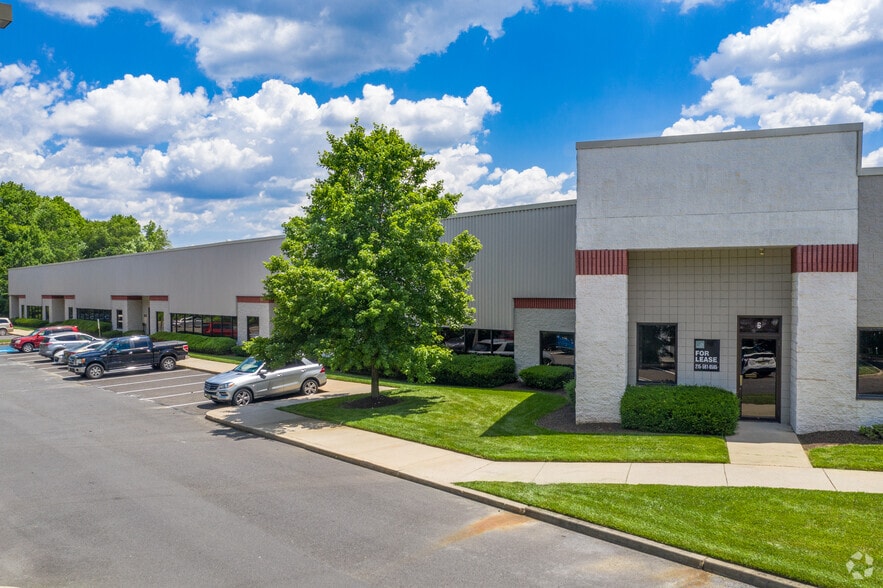 1247 N Church St, Moorestown, NJ for lease - Building Photo - Image 2 of 5