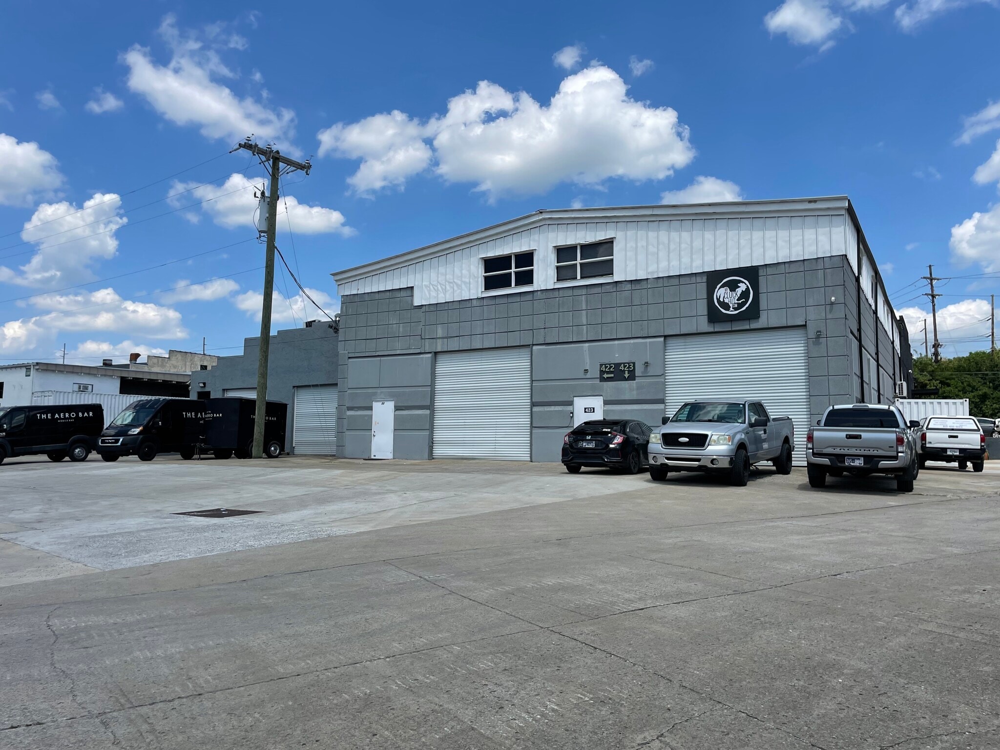 1015 W Kirkland Ave, Nashville, TN for lease Primary Photo- Image 1 of 6