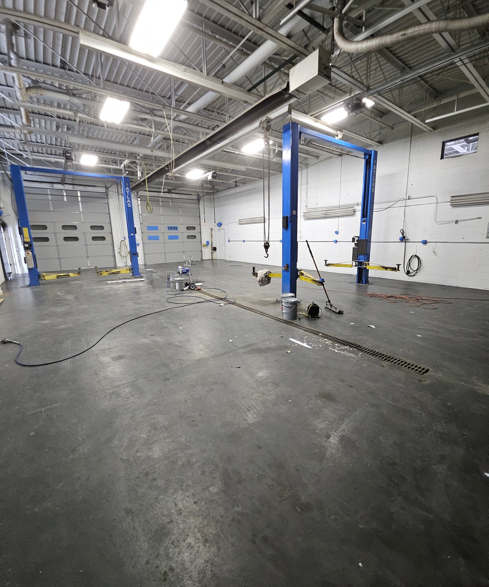 24 E Scott St, Fond Du Lac, WI for lease Interior Photo- Image 1 of 8