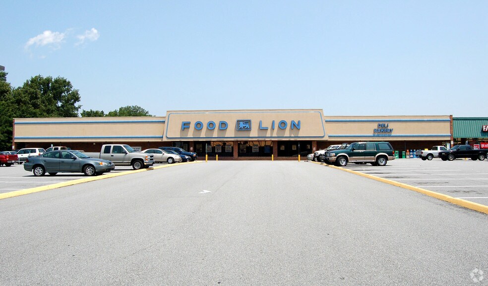 1320 Shelby Rd, Kings Mountain, NC à louer - Photo du bâtiment - Image 2 de 3