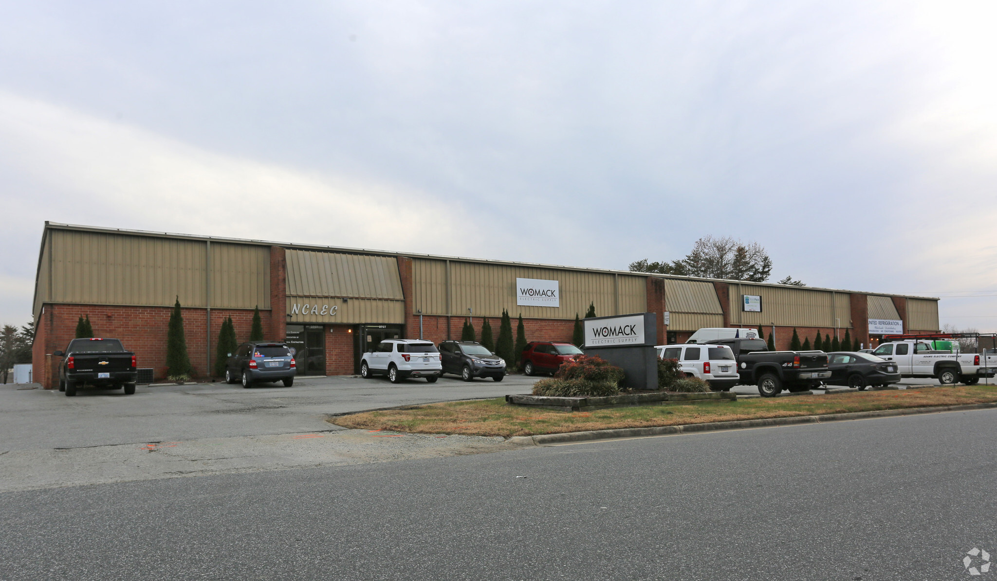 3707 Alliance Dr, Greensboro, NC for lease Primary Photo- Image 1 of 6