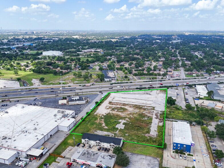 4900 North Fwy, Houston, TX à louer - Photo du bâtiment - Image 3 de 25