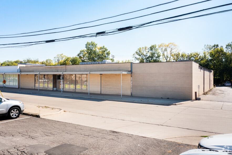 22611-22633 Michigan Ave, Dearborn, MI for lease - Building Photo - Image 1 of 5