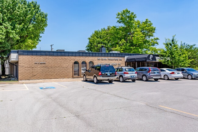 More details for 3225 S Norwood Ave, Tulsa, OK - Coworking for Lease