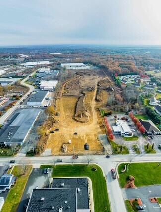 Plus de détails pour Comstock Pky, Cranston, RI - Terrain à vendre